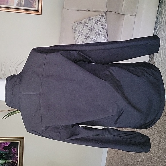Free Tech Mens Jacket - Picture 5 of 10